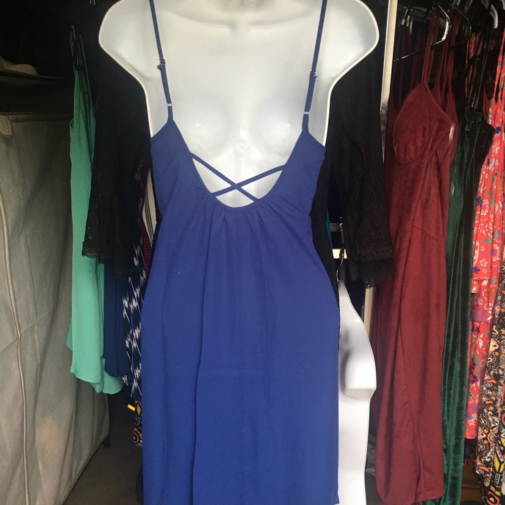 Dress - Picture 3 of 3